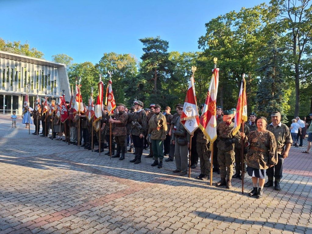 Zobacz Obchody Powstania Warszawskiego w Hiszpanii!